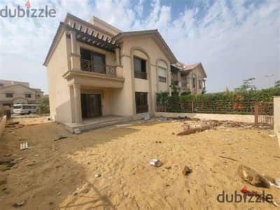 For sale in madinaty villa town house corner lowest total view garden