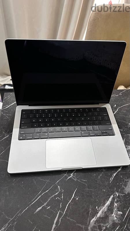 Macbook Pro M2 Max 14 inch with all contents 1