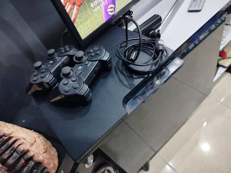 Playstation 3 slim للبيع بحالة ممتازة جدا 1