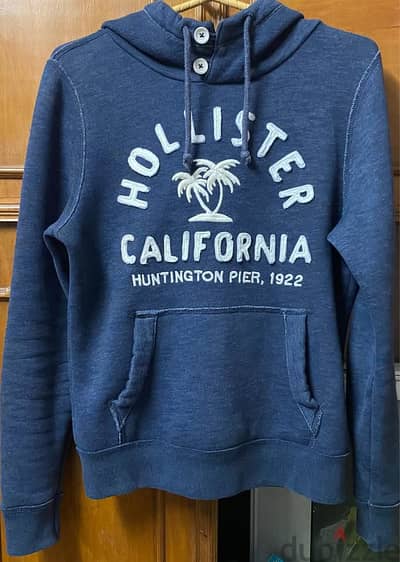 Holllister hoodie size Small