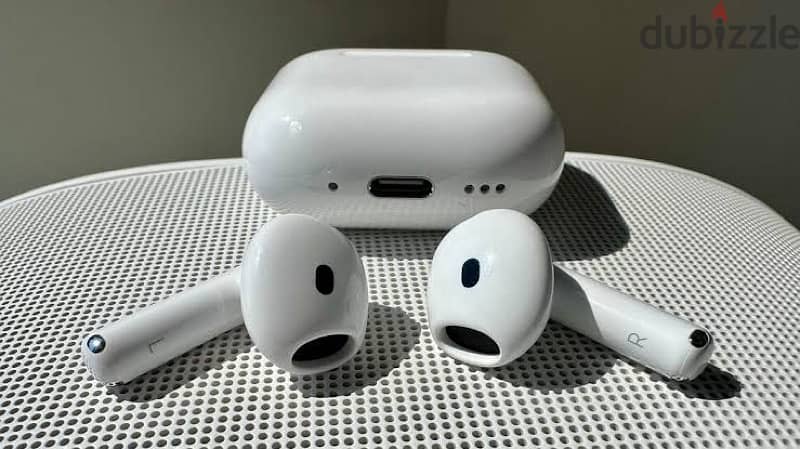 Airpods 4 with noise cancellation 0