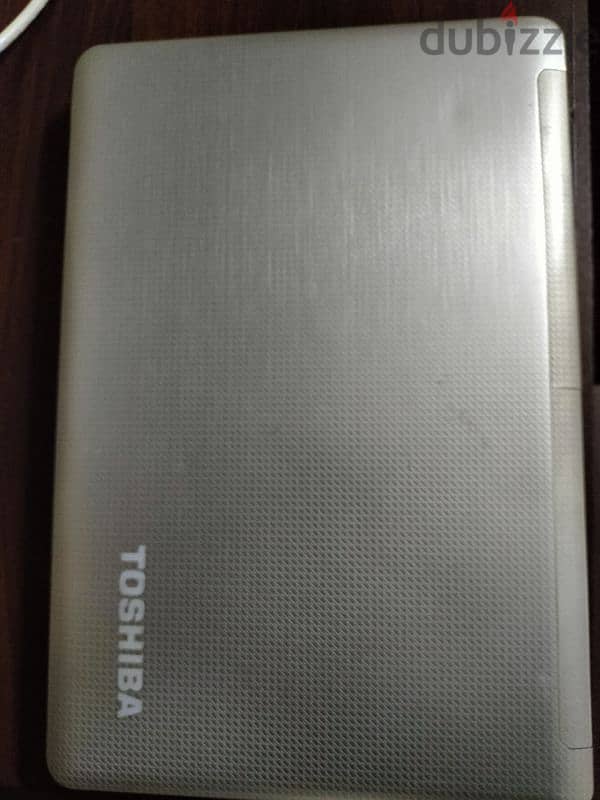 لاب توب توشيبا Toshiba satellite E305 i5 جيل تاني 1