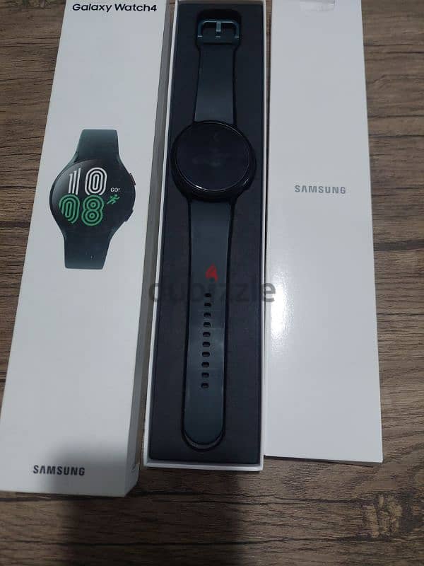 samsung smart watch 4 44mm with ringke cover and screen 2