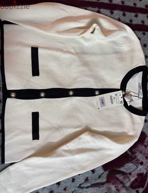 ZARA Black & White Pullover 0