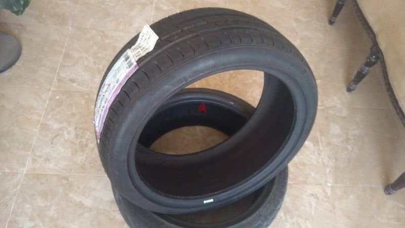 كاوتش Nexen مقاس 225/40R19 4