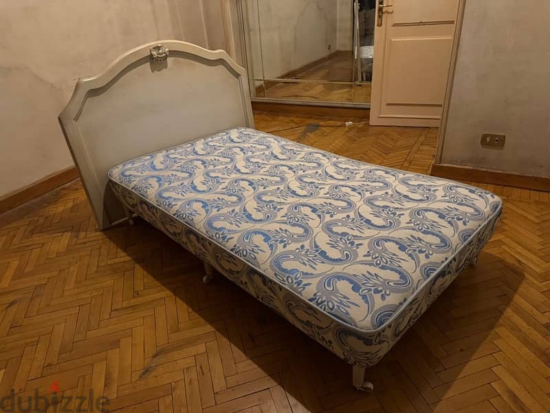 bed with mattress 4