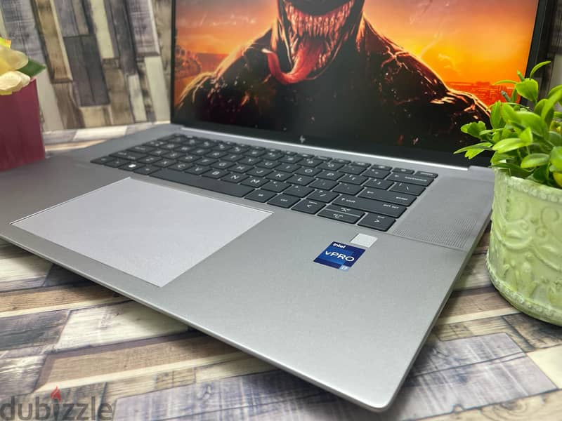 Model : HP Z BOOK Studio G10  16 3