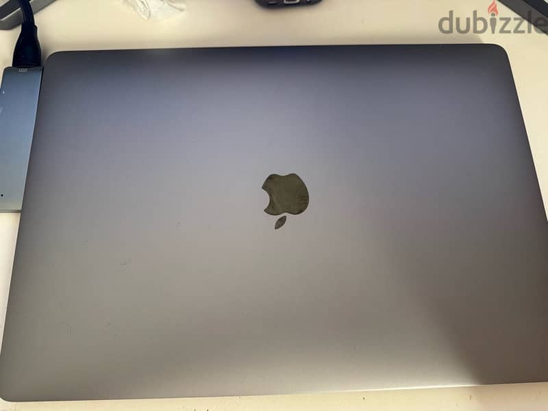 MacBook Pro 2017 (A1707) Core-i7 15-inch 0