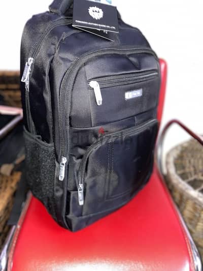 شنطة ضهر جديدة للجنسين باللون الأسود Black backpack