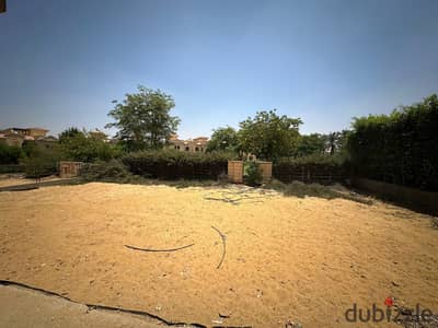 Villa for Sale - Unfinished Interior - Wide Garden View