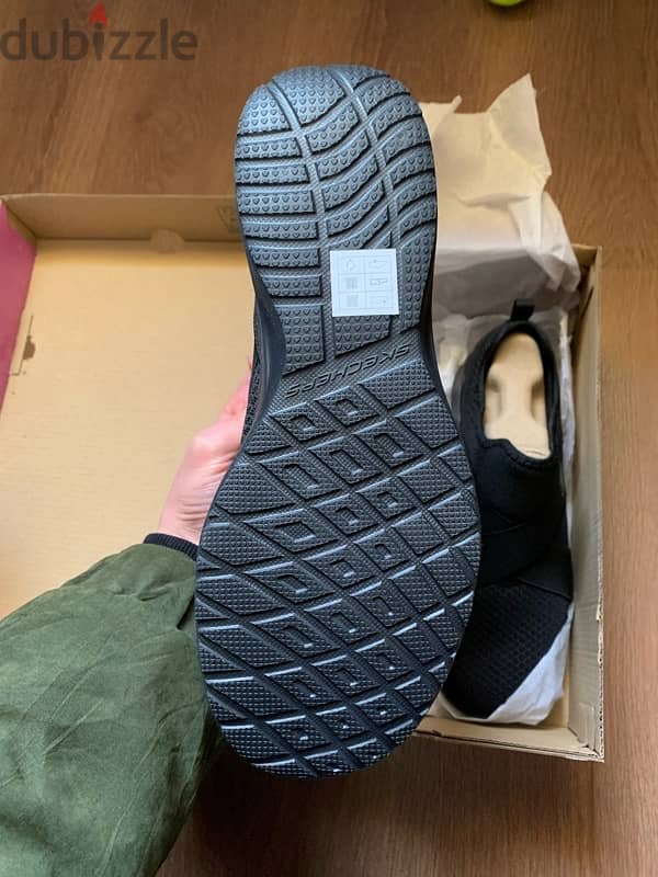 original black sketchers slip on (sketch-air) 2