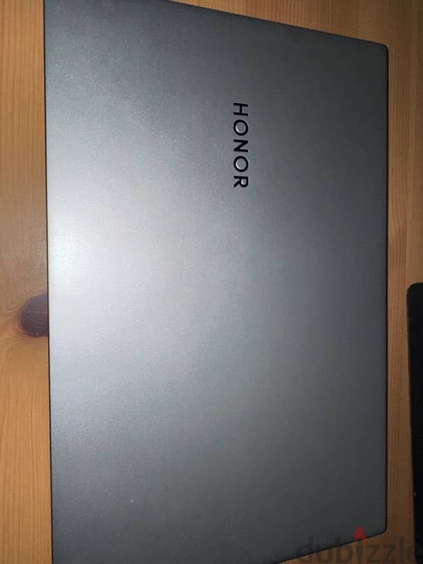 Honor Magicbook 15 - AMD Ryzen 5 3500u - VEGA 8 - 8GB RAM لابتوب 4