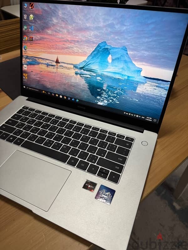 Honor Magicbook 15 - AMD Ryzen 5 3500u - VEGA 8 - 8GB RAM لابتوب 1