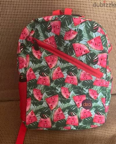 Backpack watermelon print  بيع لعدم الحاجة