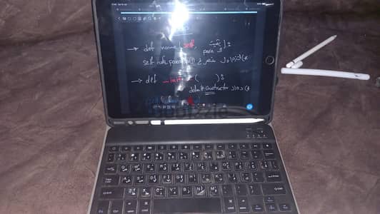 Ipad 9th gen + Apple Pencil + keyboard + covers ايباد الجيل التاسع