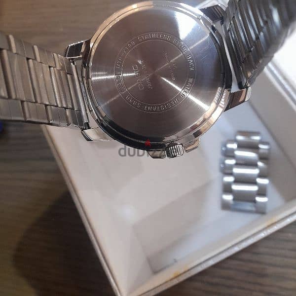 Casio original  used vg condition whatsapp 01118659401 5