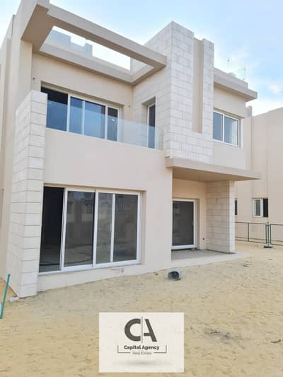 Villa for sale with an area of ​​333 meters Ready to move in Hyde Park the heart of October with a 5% down payment and equal installments