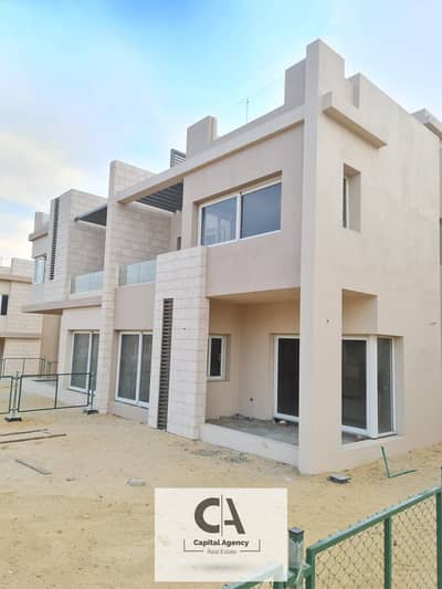 Villa for sale with an area of ​​333 meters Ready to move in Hyde Park the heart of October with a 5% down payment and equal installments