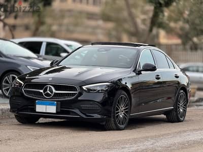 Mercedes-Benz C180 2023 وكيل