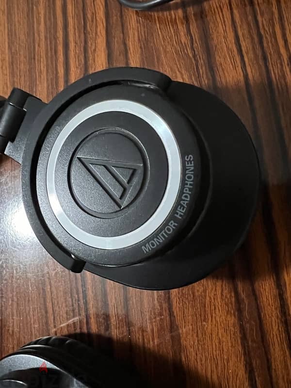 audio technica ath-m50 headphones imported from USA 1