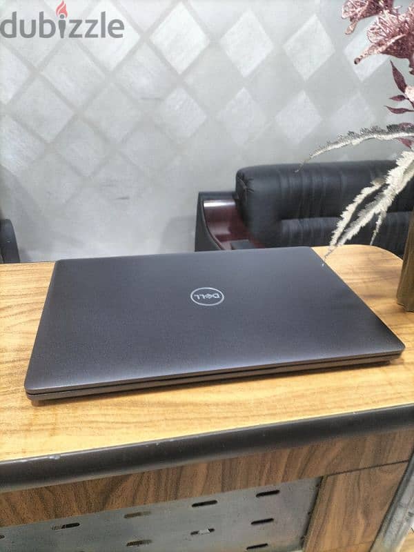 dell 5400 core i5 8th رام 8 وهارد 256 SSD بسعر خرافي حتي نفاذ الكمية 4