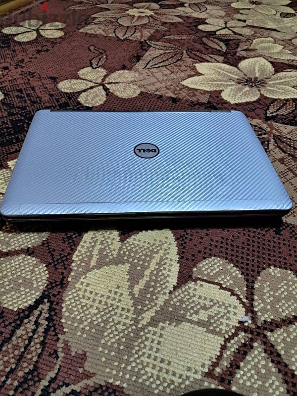 dell precision m2800. قابل للتوصيل 3