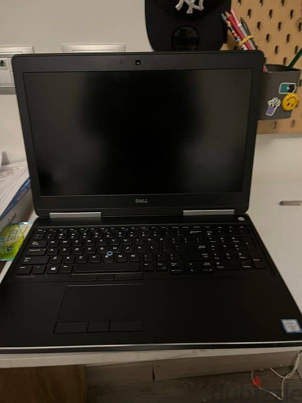 Dell presion 7520 1