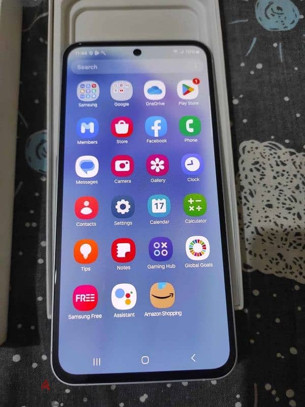 Samsung galaxy A55 5G with BOX 256gb 1