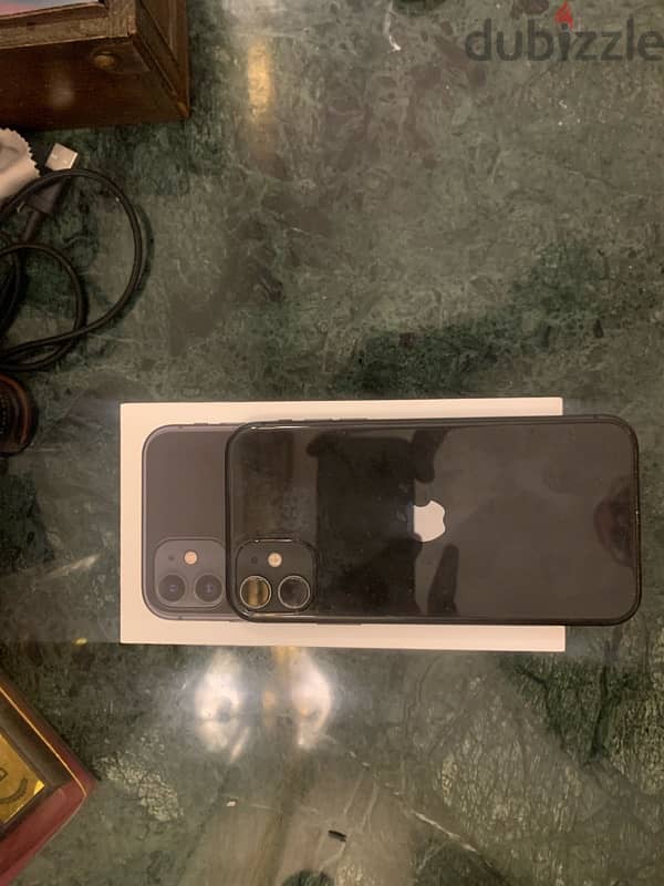 iPhone 11 3