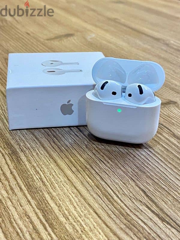 AirPods 4 0