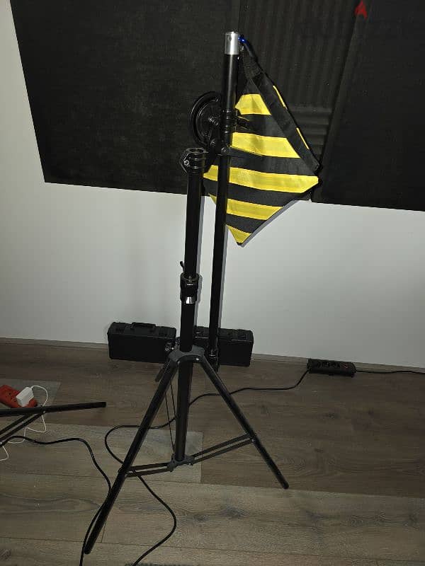 boom tripod (heavy weight) 0