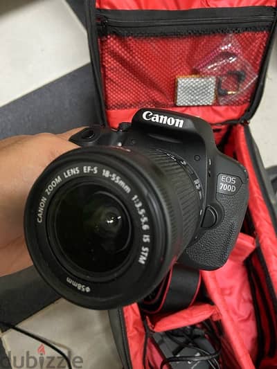 كاميرا canon 700d بكل مشتملاتها