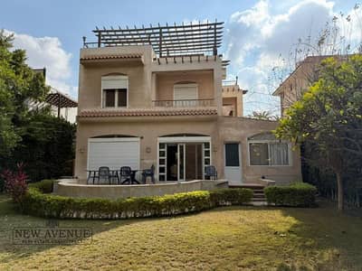 Fully finished Standalone with Kitchen One room with bathroom on the roof  3 Bedrooms 3 Bathrooms  Maid's room  in Sherouk 2000