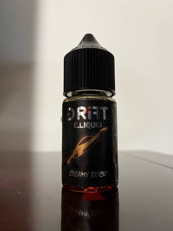 Liquid Illusion Cola 18 Nic Ice 30ml + Drift Creamy Biscuit 12Nic 30ml 2