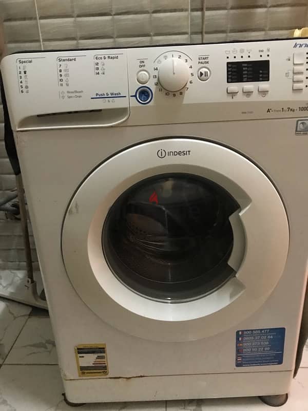 غسالة ملابس Indesit 2