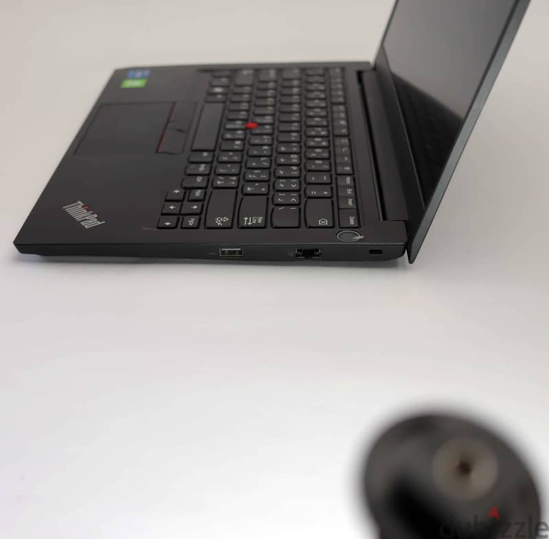 للبيع: لابتوب Lenovo ThinkPad E14 Gen 4 – جهاز عالي الأداء وبسعر مغري! 2