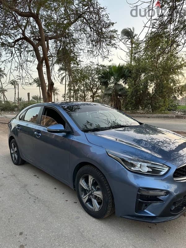 متاح للإيجار For rent car Grand Cerato 0