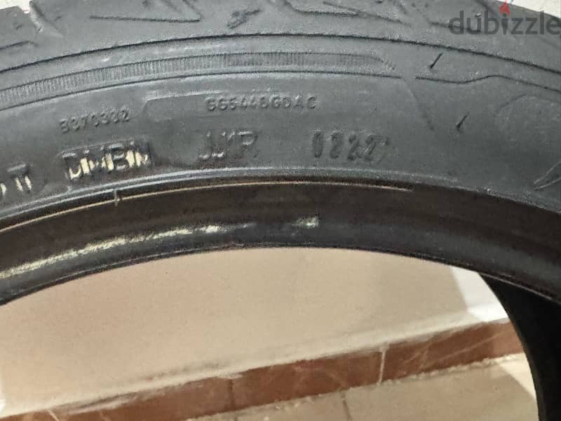 GOODYEAR 4 tires 2x 275/35R19 & 2x 245/40R19 3