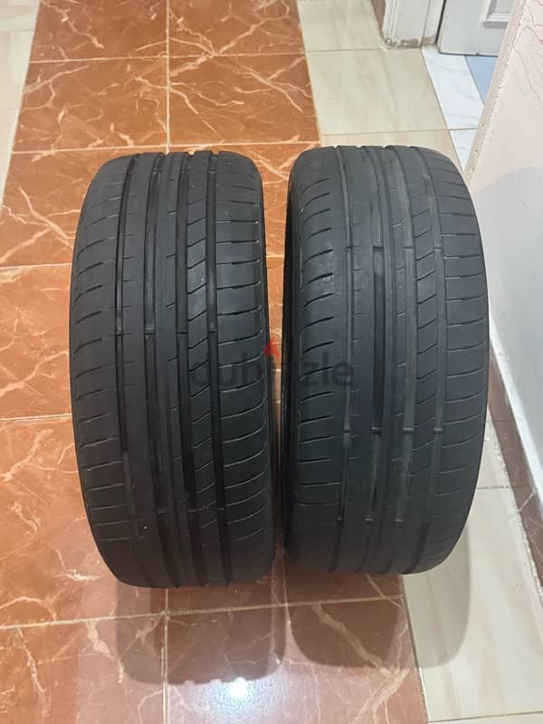 GOODYEAR 4 tires 2x 275/35R19 & 2x 245/40R19 6