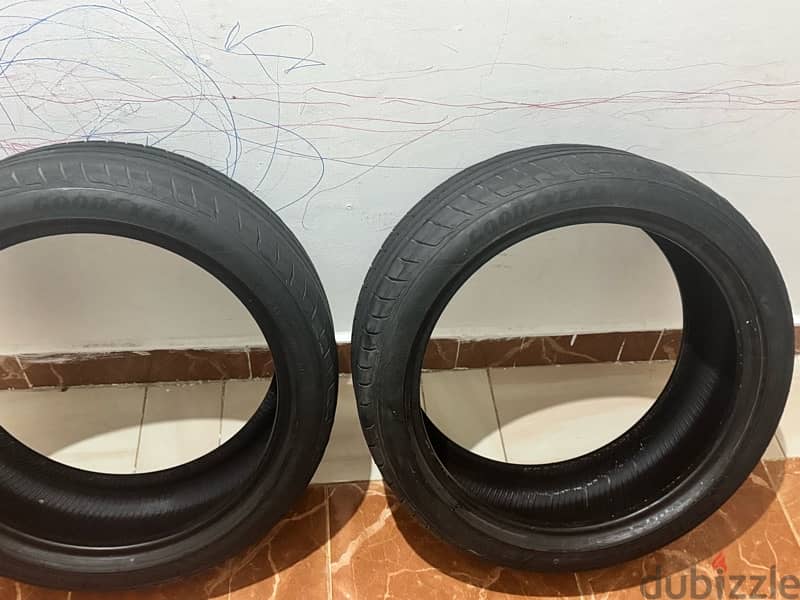 GOODYEAR 4 tires 2x 275/35R19 & 2x 245/40R19 7