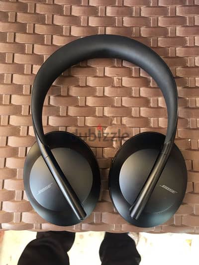 Bose NC700 - Excellent condition - Active noise cancellation