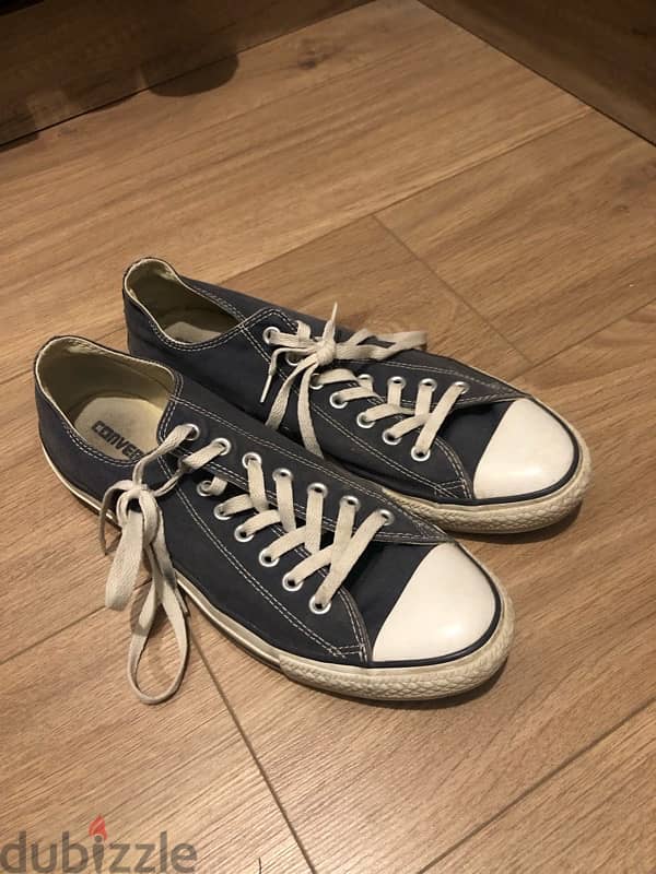 converse shoes really good condition used 1