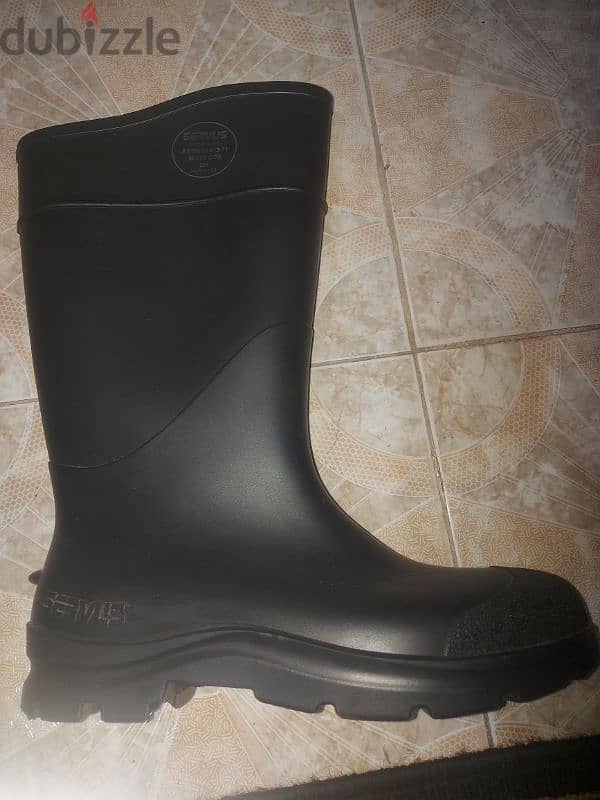 Honeywell rain boots. بوت مطر 0