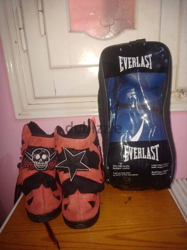 جلافز ملاكمة باكستاني اصلي Everlast. + كنجة ملاكمة صناعة مصرية 5