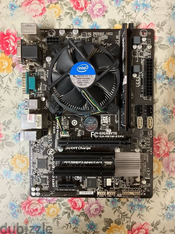 Mother board gigabyte H81  Intel core i5-4590 Ram 8gb Kingston 2