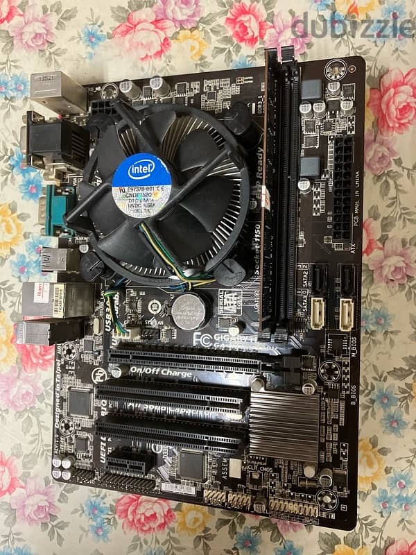 Mother board gigabyte H81  Intel core i5-4590 Ram 8gb Kingston 3