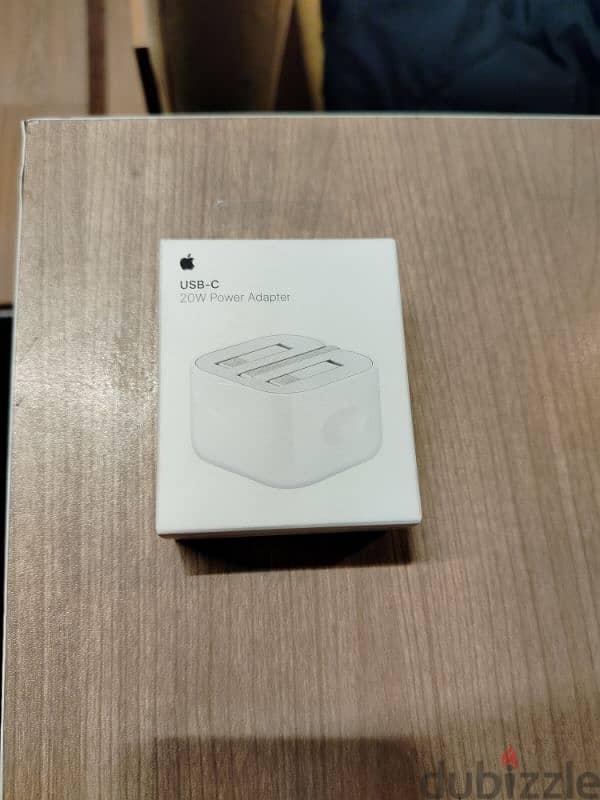 Apple Power Adaptor 20W 0