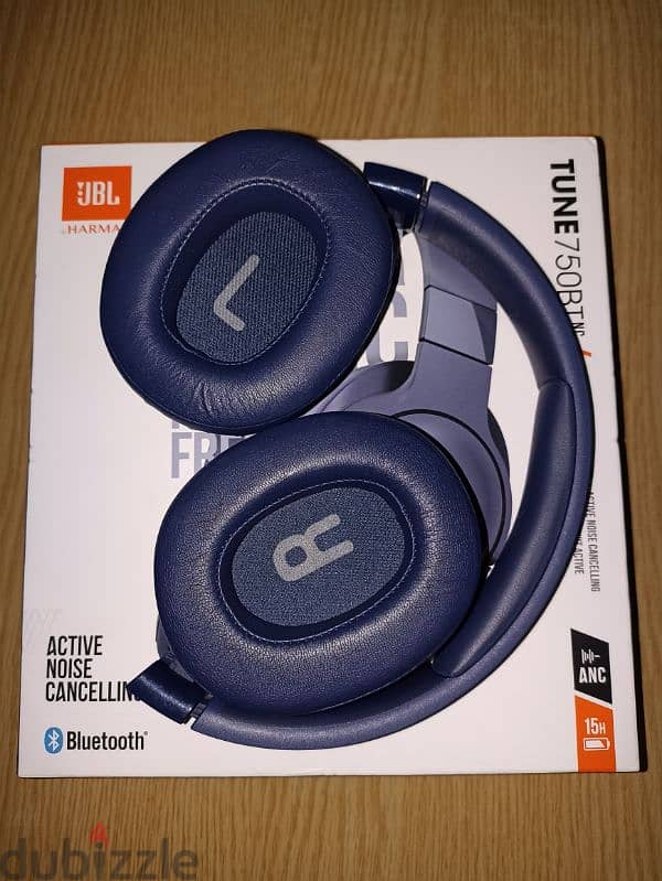 Used JBL 750 Tune Noise Canceling Overear Headsets 0