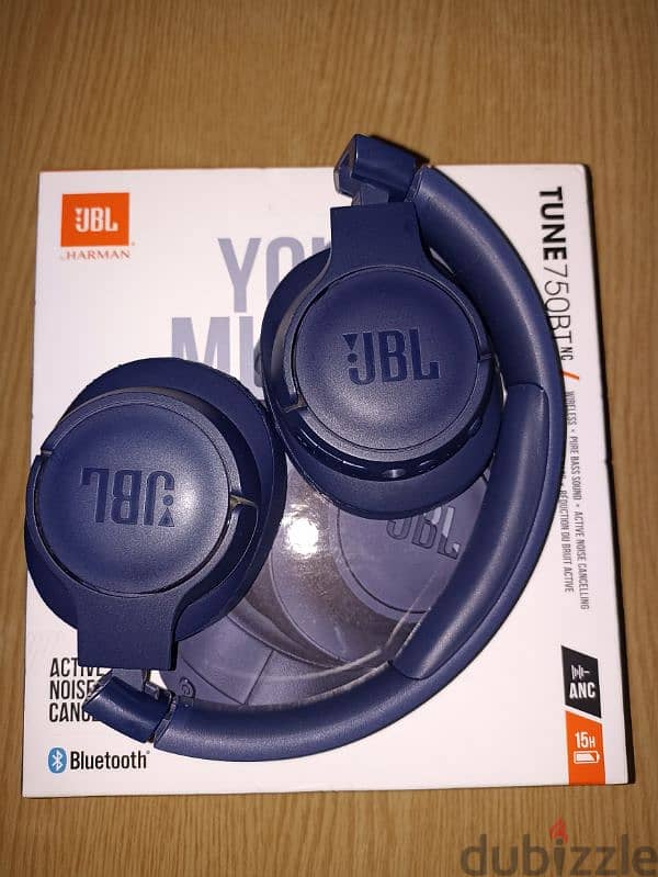 Used JBL 750 Tune Noise Canceling Overear Headsets 3