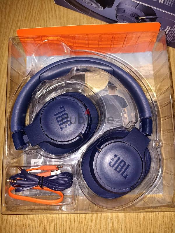 Used JBL 750 Tune Noise Canceling Overear Headsets 6